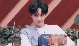 王一博吃瓜爆料最新图片,娱乐圈幕后真相大揭秘